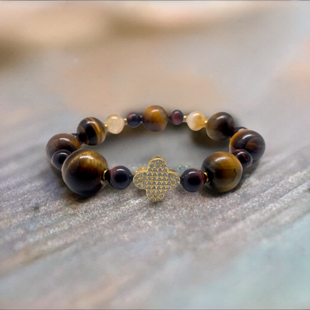 "Lucky Harmony: Four-Leaf Clover & Tiger's Eye Bracelet"