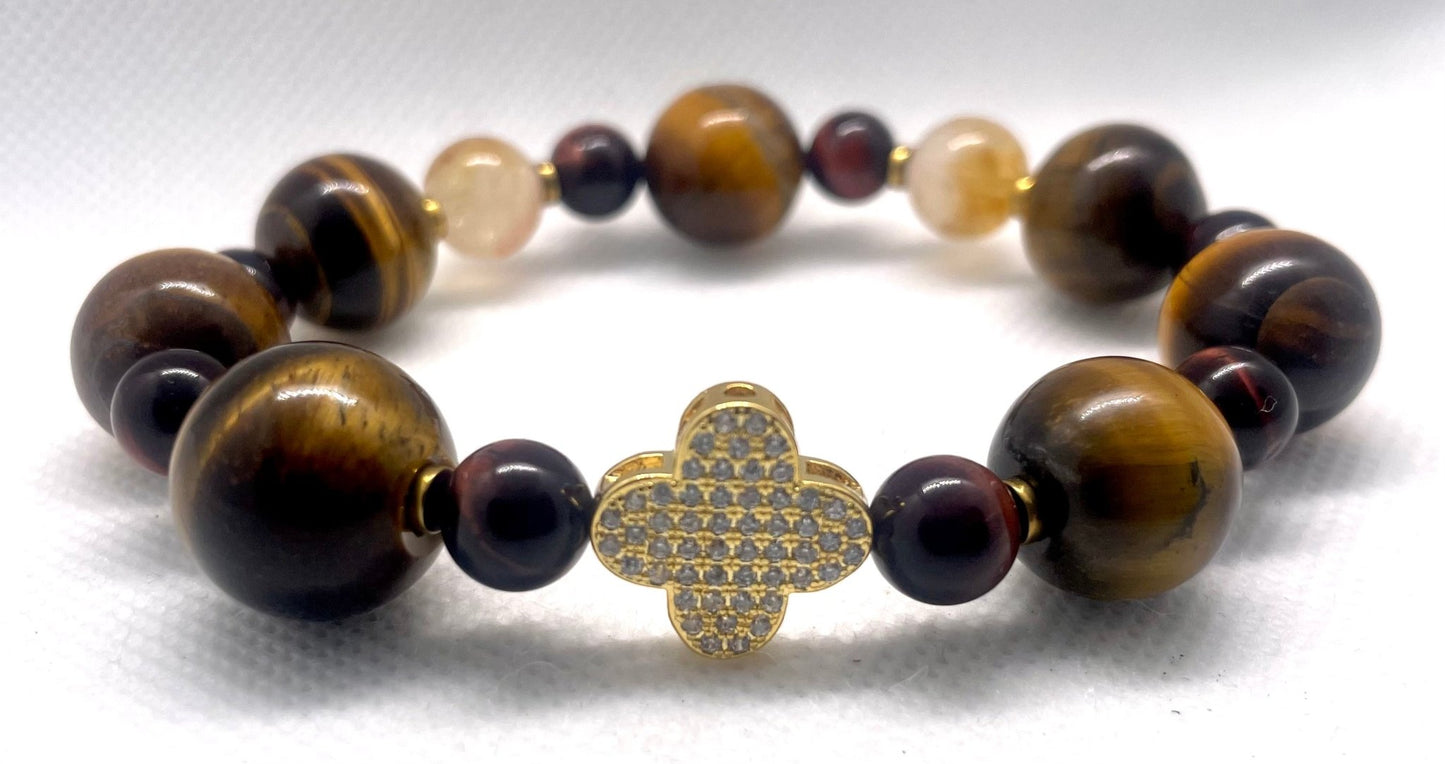 "Lucky Harmony: Four-Leaf Clover & Tiger's Eye Bracelet" - Organicmansion.com