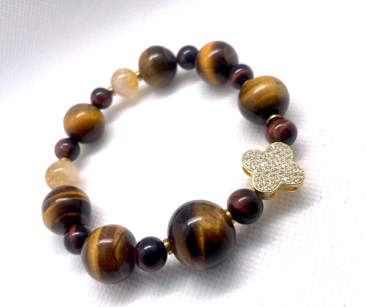 "Lucky Harmony: Four-Leaf Clover & Tiger's Eye Bracelet" - Organicmansion.com